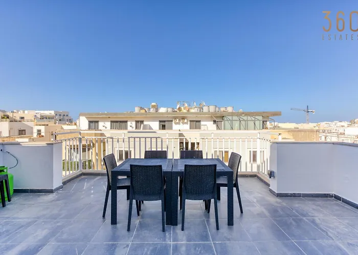 Lovely & Spacious 3Br Penthouse In Central Swieqi By 360 Estates